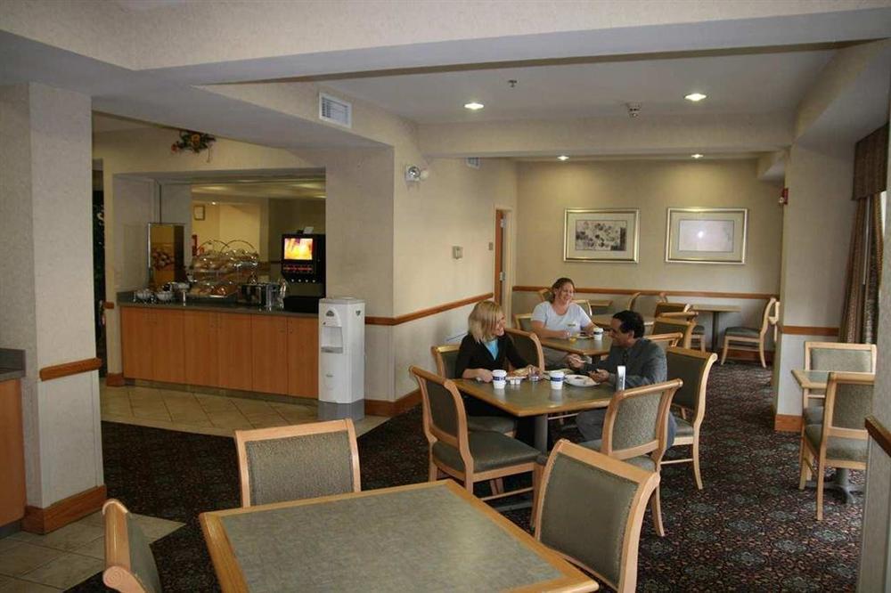 La Quinta Inn & Suites By Wyndham St Louis Route 66 Windsor Springs Étterem fotó